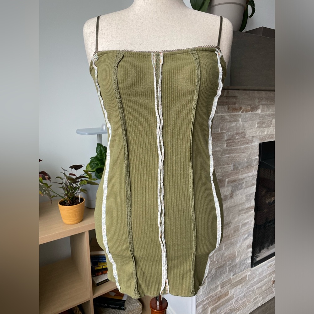 Women’s dress